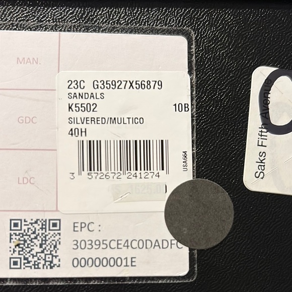 CHANEL Silver Sandals with Adjustable Straps - Picture 6 of 7